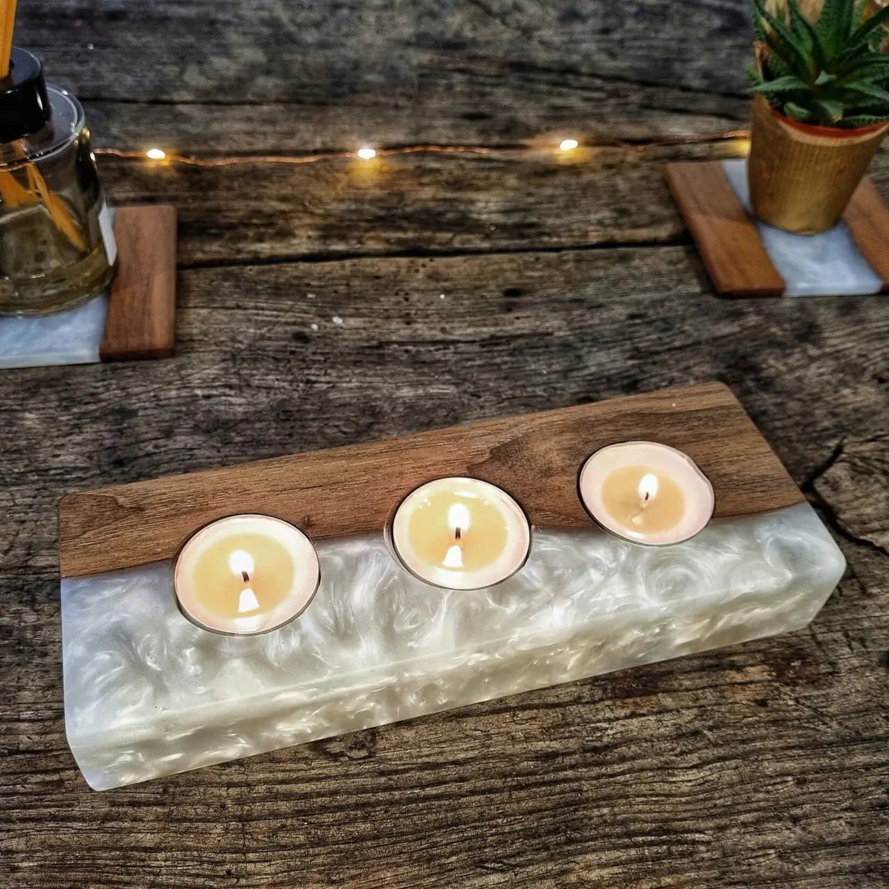 Троен свещник - орех и епоксидна смола