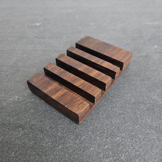 Поставка за подложки